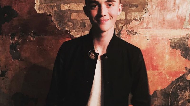 Greyson Chance - Nobody