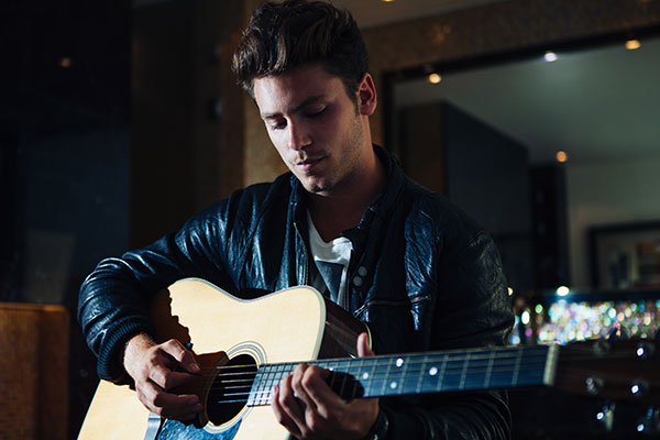 Bastian Baker - Five fingers