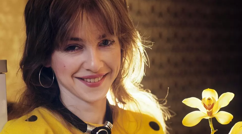 Екатерина Семенова - Бесцветная