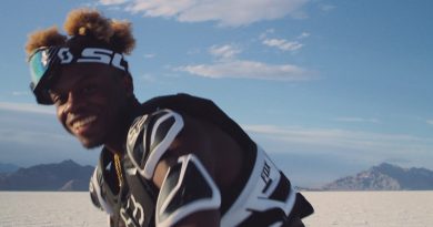 tobi lou - Theme Music