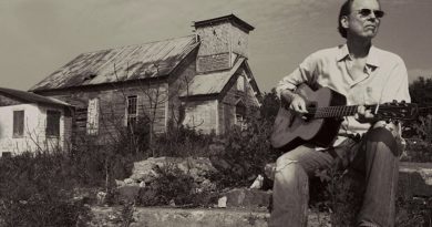 John Hiatt - I Killed an Ant with My Guitar