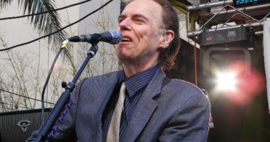 John Hiatt - Only the Song Survives