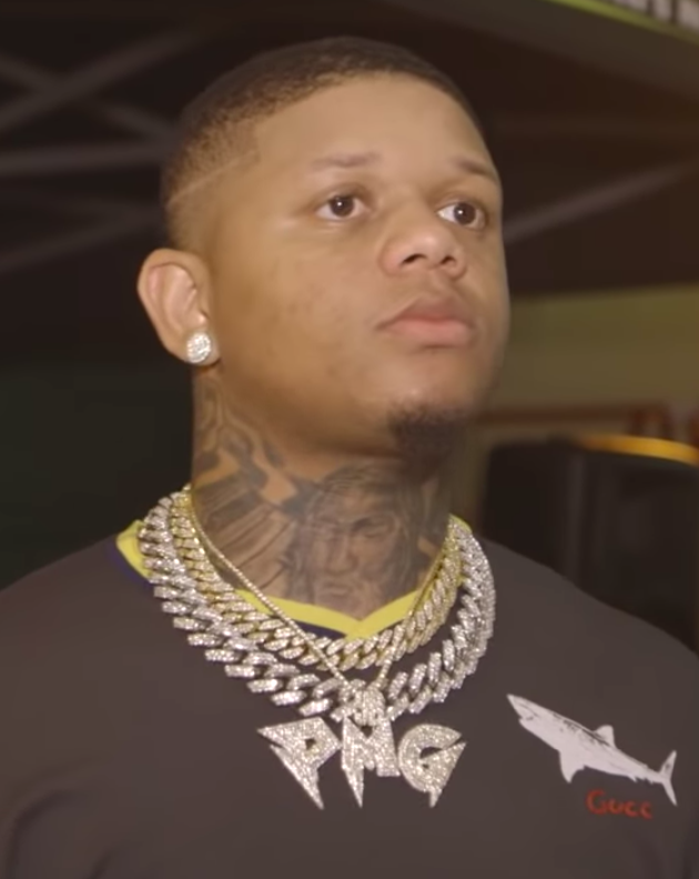 Chris Brown, Yella Beezy - Restroom Occupied