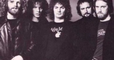 April Wine - Bad Side of the Moon