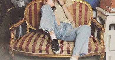 Claire Rosinkranz - Fall Apart