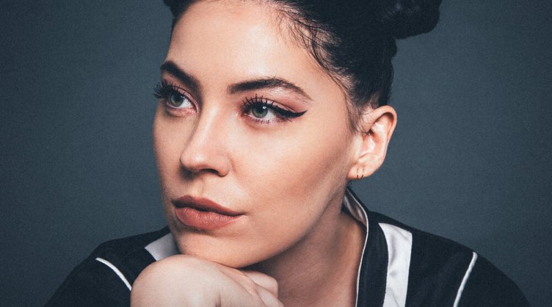 Bishop Briggs - Hold On
