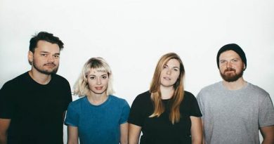 Men I Trust - Extatic Memoirs (feat. James)