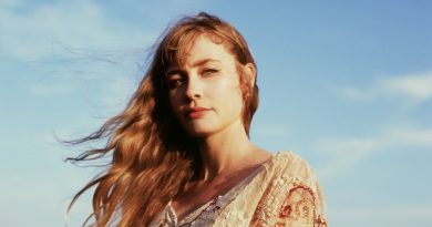 Alexandra Savior - The Archer