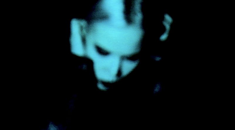Alice Glass - Sleep It Off