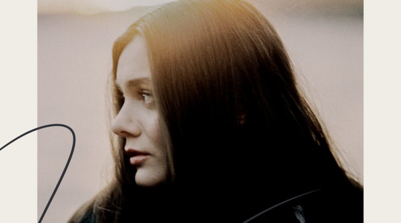 Emelie Hollow - Don't Leave Me Now