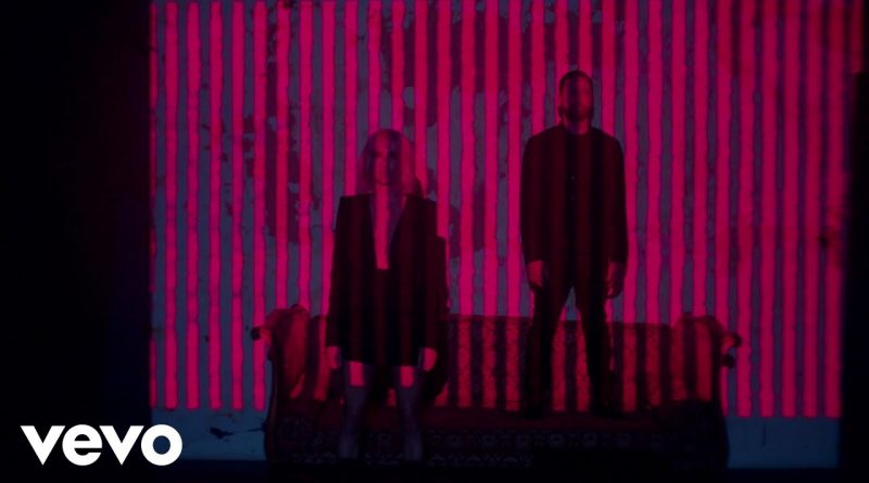 Phantogram - Into Happiness