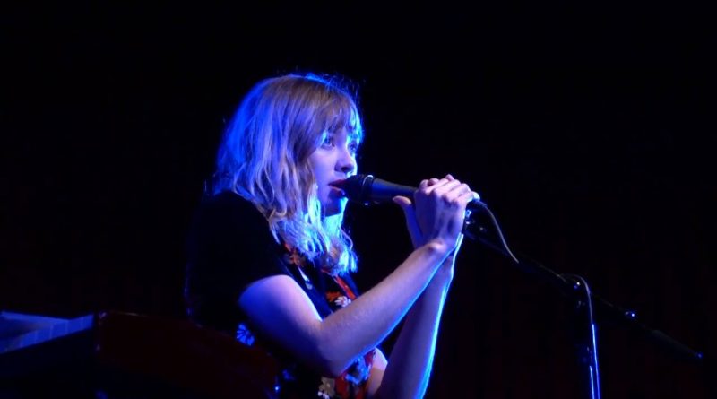 Alexandra Savior - Girlie