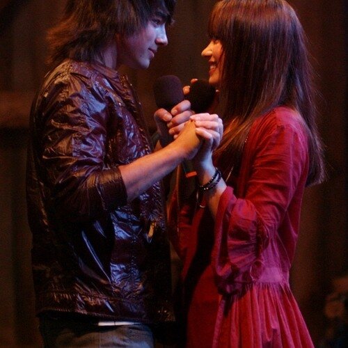 Joe Jonas - Gotta Find You