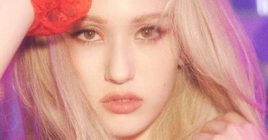 Somi – DUMB DUMB