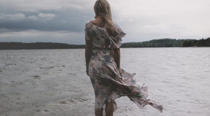 Ellie Holcomb - He Will