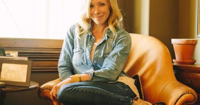 Ellie Holcomb - We've Got This Hope