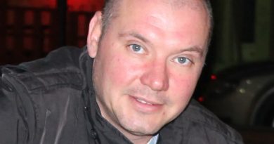 Вячеслав Константинов - Не грусти, солдат… (Сады)