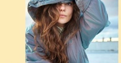 Donna Missal - Holiday
