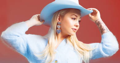 RaeLynn - Rowdy