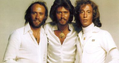 Bee Gees - Secret Love