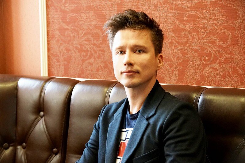 Дмитрий Нестеров - Радиоволна