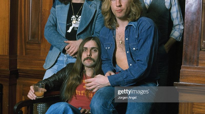 Status Quo - Paper Plane