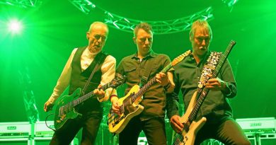 Status Quo - Heartburn