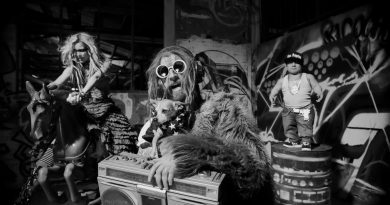 White Zombie - El Phantasmo And The Chicken-Run Blast-O-Rama