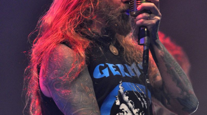 Devildriver - A Thousand Miles from Nowhere