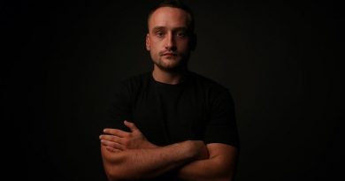 За полк, Ilya Fisherman, Вадим Богданов - О чём думает она