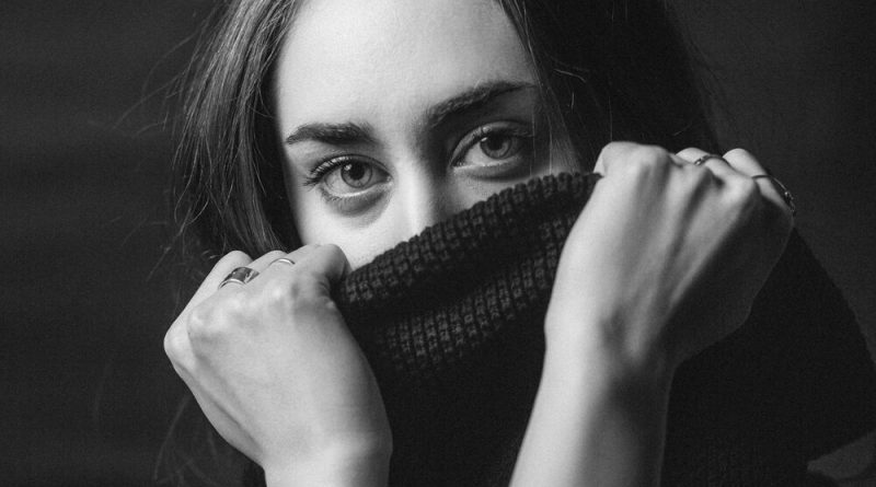 Fleurie, Tommee Profitt - Turns You Into Stone