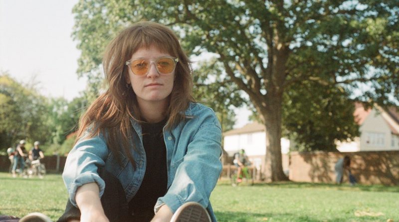 Orla Gartland - Lonely People