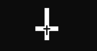 Atena - Black Heart