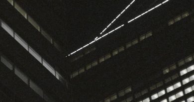 Tesla boy - Broken Doll