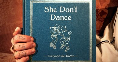 Everyone You Know - She Don't Dance