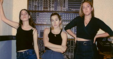 HAIM - Walking Away