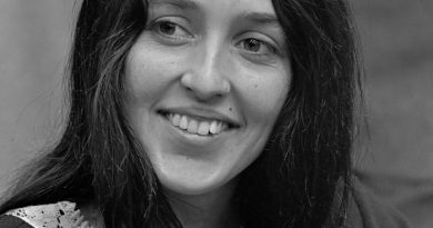 Joan Baez - Milanese Waltz/ Marie Flore
