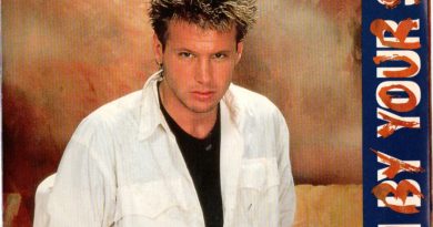 Corey Hart - Love Hurts