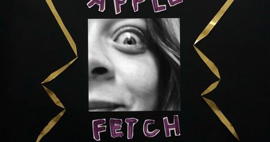 Fiona Apple - Newspaper