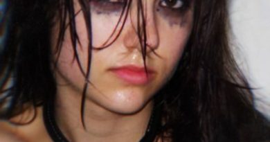 ERISU .ft FRVER - Sasha Grey