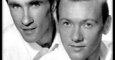 The Righteous Brothers - This Little Girl Of Mine
