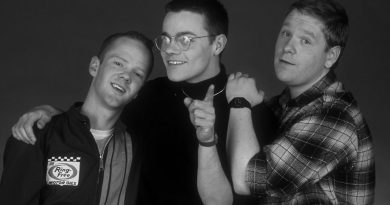 Bronski Beat - Smalltown Boy
