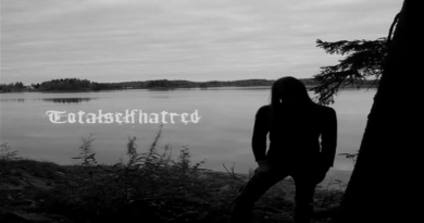 Totalselfhatred - Cold Room Starstained