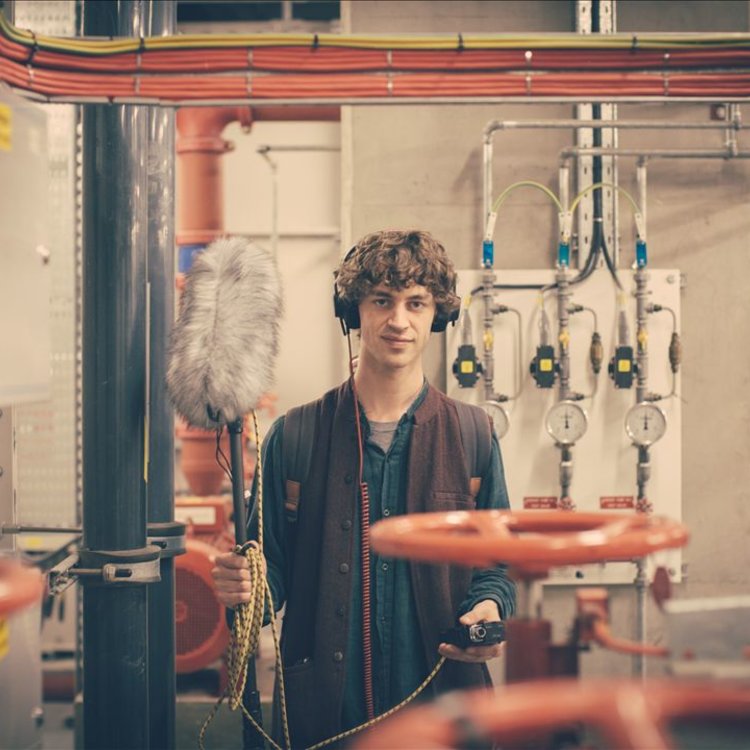Cosmo Sheldrake - Birth a Basket