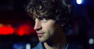 Cosmo Sheldrake - The Fly
