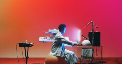 Toro Y Moi - Postman