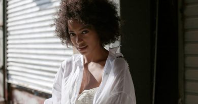 Solange - Junie