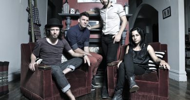 Blackchords - Sinking Like Stone