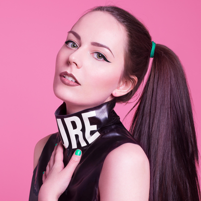 Hannah Diamond - Attachment