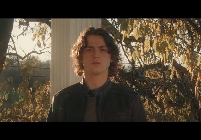 Bailey Zimmerman - Small Town Crazy